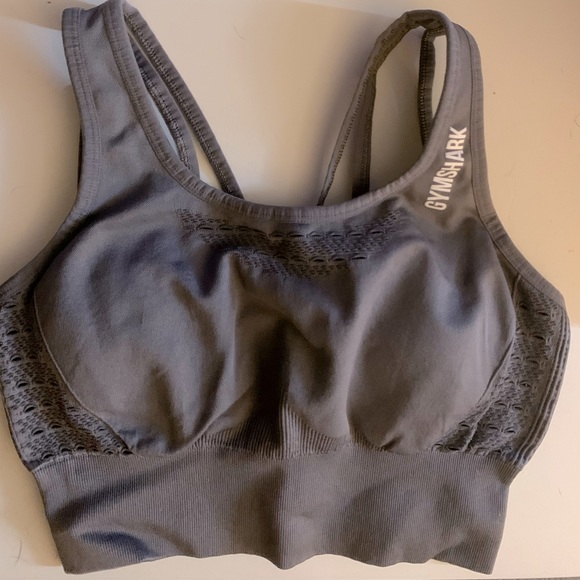 Gymshark Tops - Gymshark gray crop top